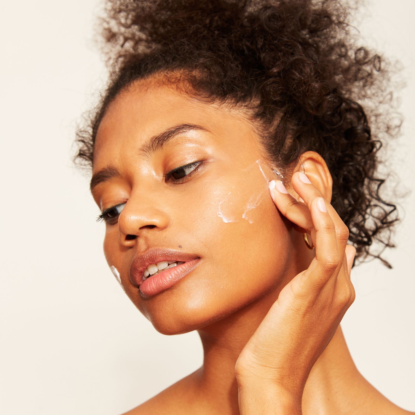 4 Best Hydroquinone Creams to Tackle Stubborn Dark Spots